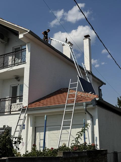 Ugradnja na krovu sa merdevinama